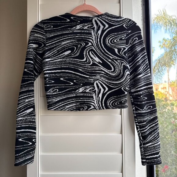 Zara Black and White Swirl Crop Top - Picture 3 of 9
